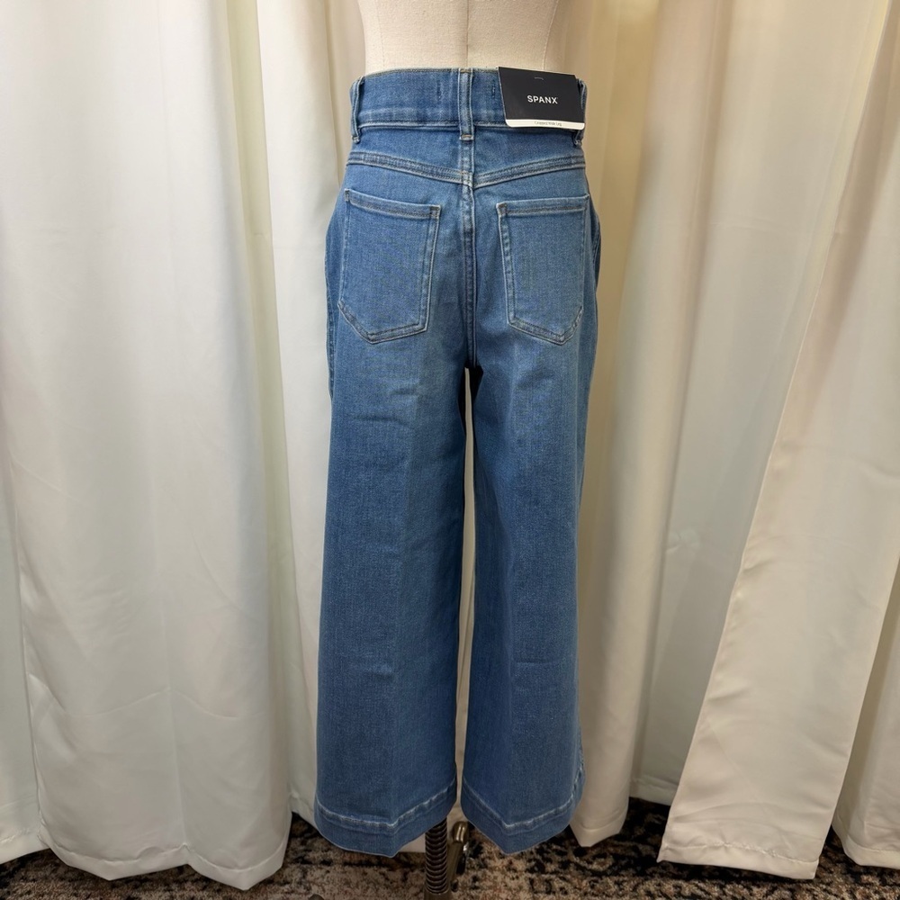 NWT SPANX ‘Cropped Wide Leg Jeans’ in “Stonewashed Blue” Size Small - Picture 10 of 16